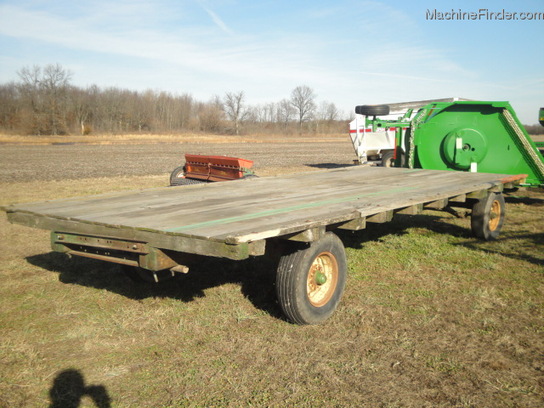  John Deere 1065