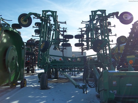 2002 John Deere 2200
