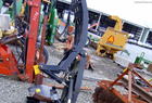 1998 John Deere 390 FRONT BLADE