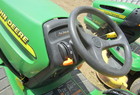  John Deere LT133