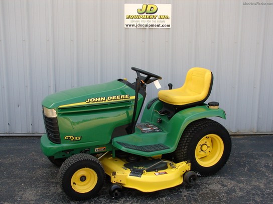 1999 John Deere GT235