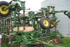 2006 John Deere 2210