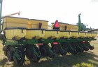 2004 John Deere 1750