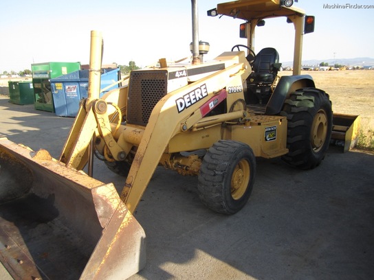 2004 John Deere 210LE