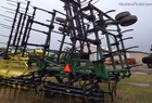 1995 John Deere 680