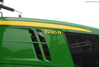 2011 John Deere 7230R