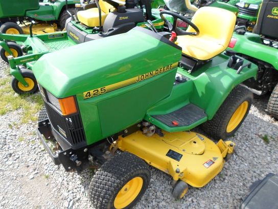 1996 John Deere 425