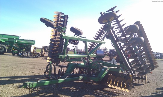 1998 John Deere 630