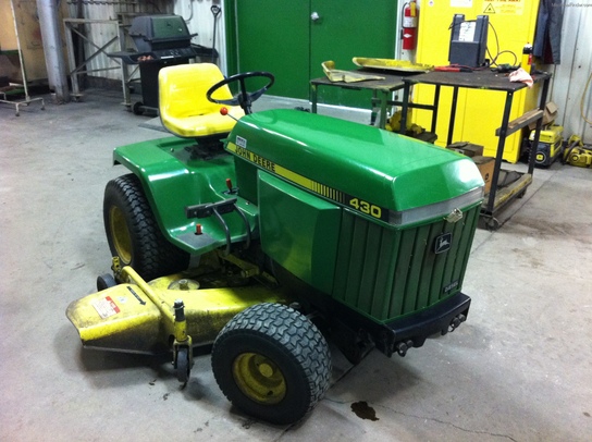 1985 John Deere 430