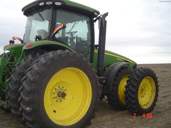 2010 John Deere 8270R