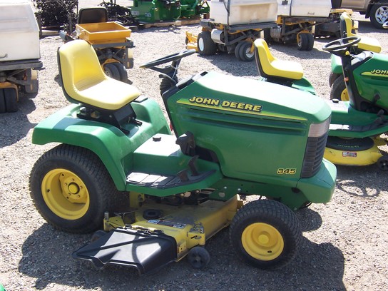 1997 John Deere 345