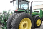 1997 John Deere 8200