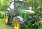 2000 John Deere 6810