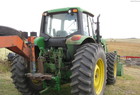 2010 John Deere 7330