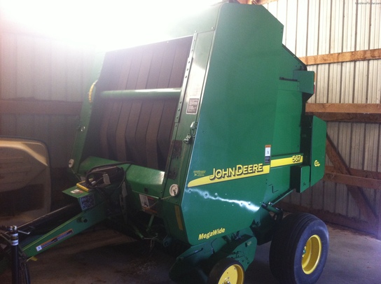 2005 John Deere 567