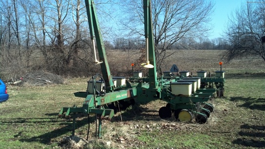  John Deere 7000