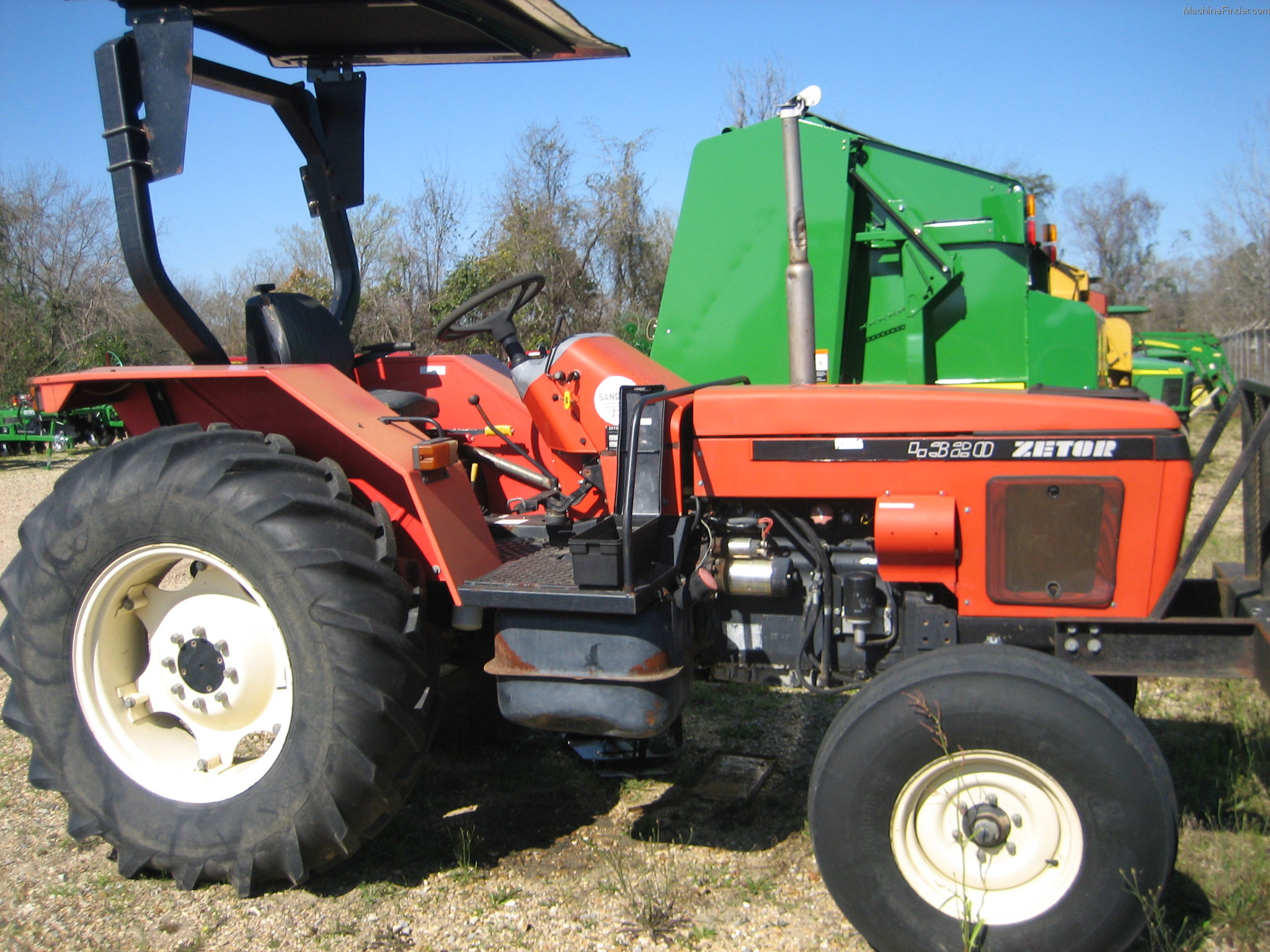 2004 Zetor 4320 Tractors Compact (140hp.) John Deere MachineFinder
