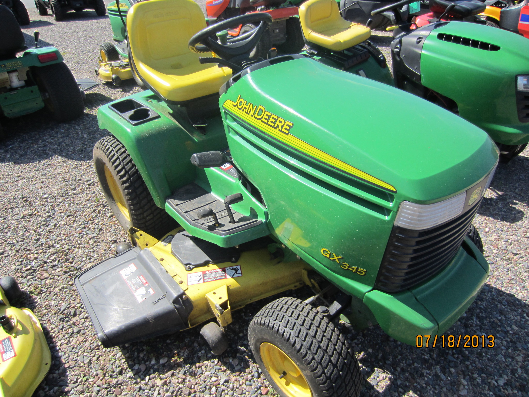 2004 John Deere GX345 Lawn & Garden and Commercial Mowing John Deere