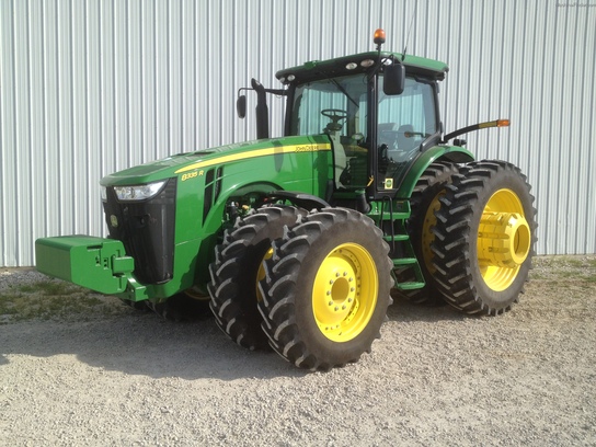 2011 John Deere 8335R