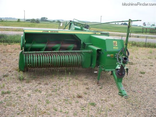1993 John Deere 338T
