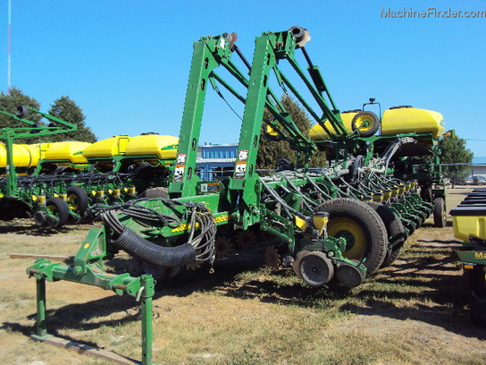 2010 John Deere 1770NT