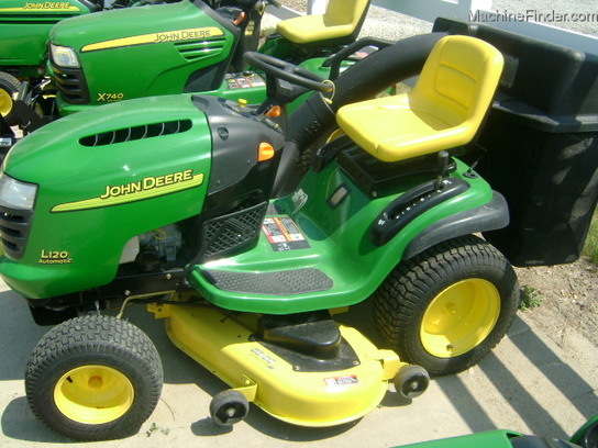  John Deere L120