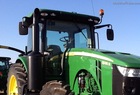 2011 John Deere 8235R