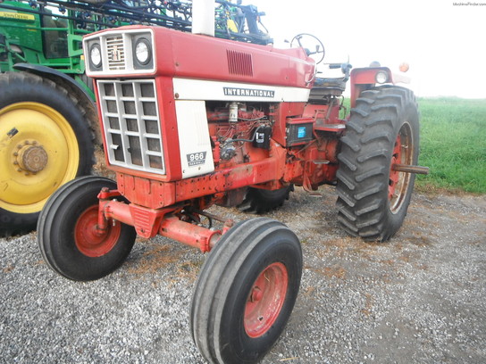 1971 International Harvester 966
