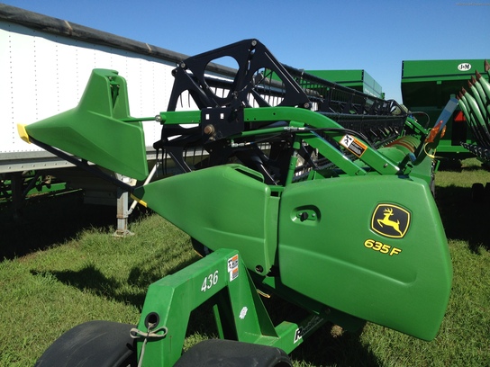 2010 John Deere 635F