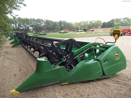 2009 John Deere 635F