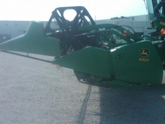 2011 John Deere 630F