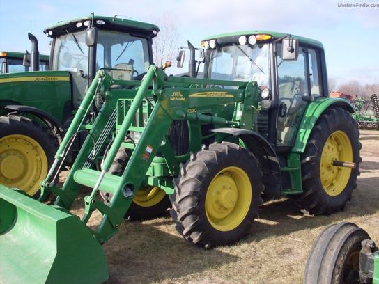 2011 John Deere 6330