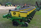 2011 John Deere 1720