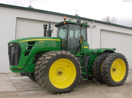2009 John Deere 9230