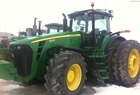  John Deere 8230