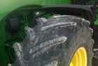  John Deere 8230
