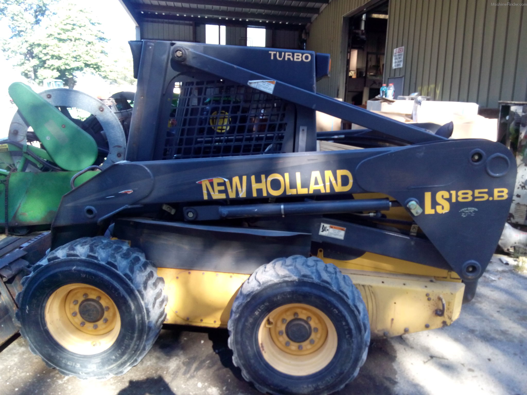 2005 New Holland LS185.B Skid Steer Loaders John Deere MachineFinder