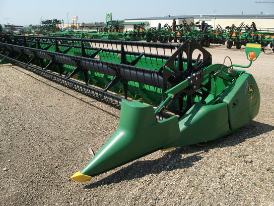 2004 John Deere 635F