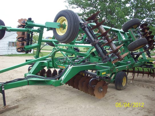 1999 John Deere 512