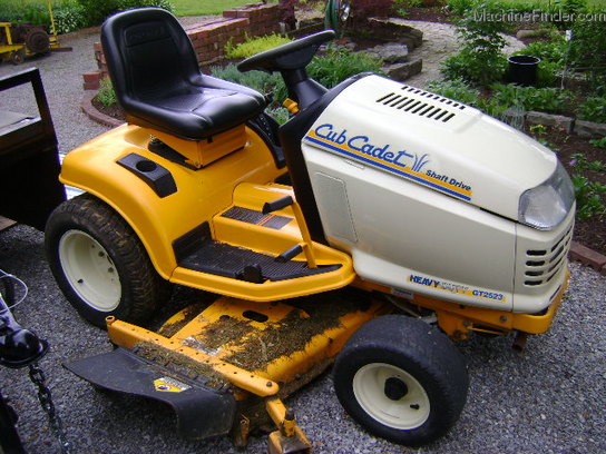  Cub Cadet 2523