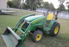 2011 John Deere 3320