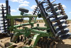 2008 John Deere 637