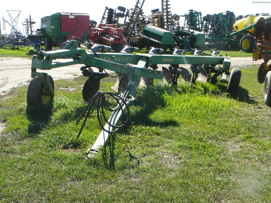  John Deere 3600