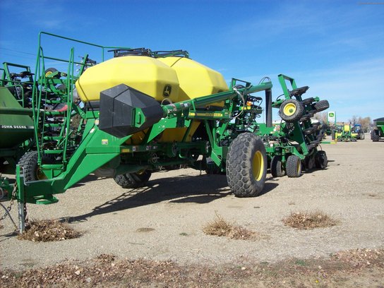 2007 John Deere 1890