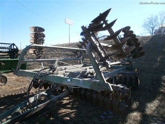 1982 John Deere 230