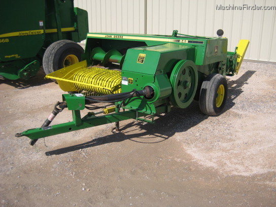 1991 John Deere 348