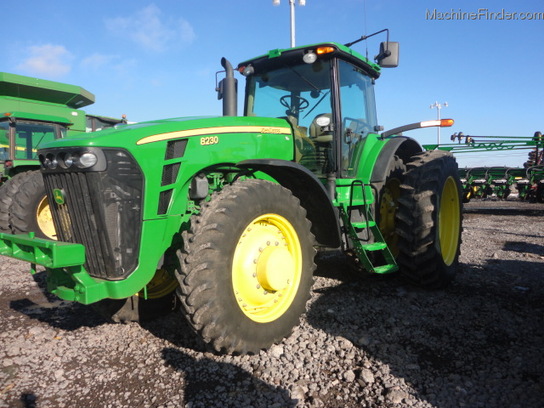 2008 John Deere 8230