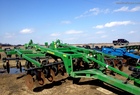 2010 John Deere 2700