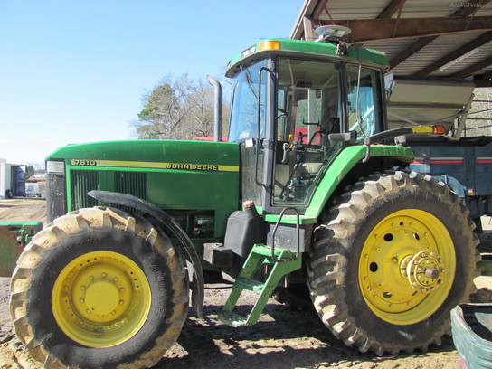 2003 John Deere 7810