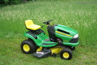  John Deere LA105